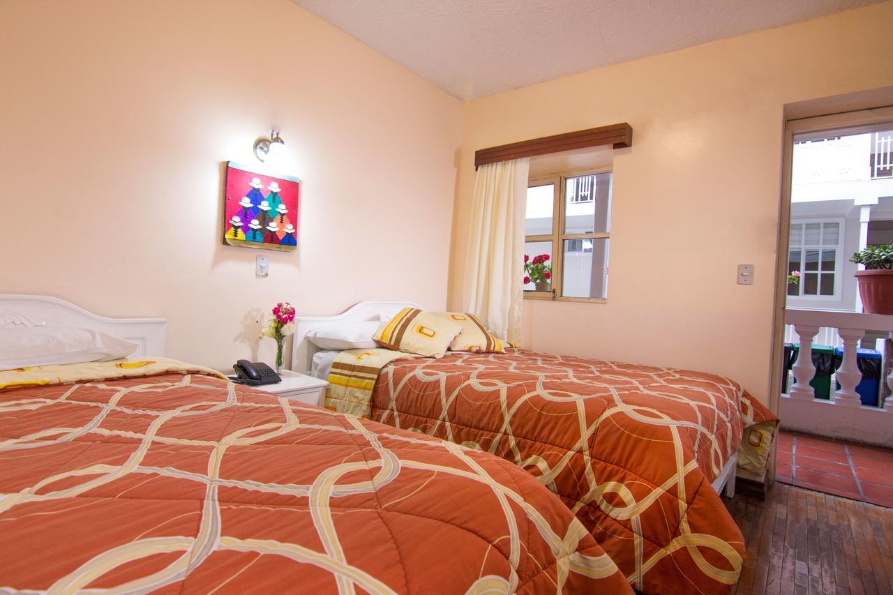 Hotel Europa Алауси Экстерьер фото