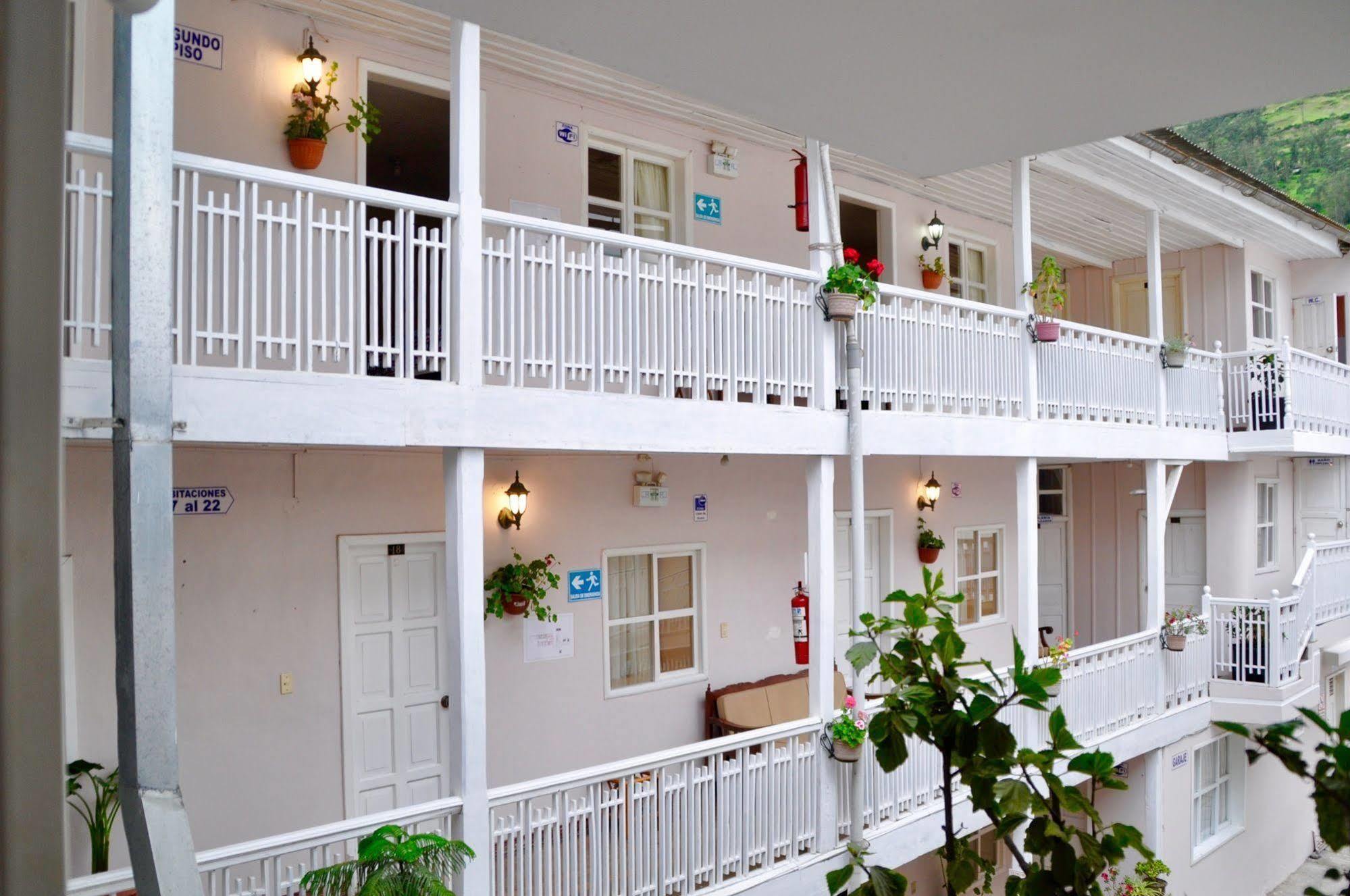 Hotel Europa Алауси Экстерьер фото