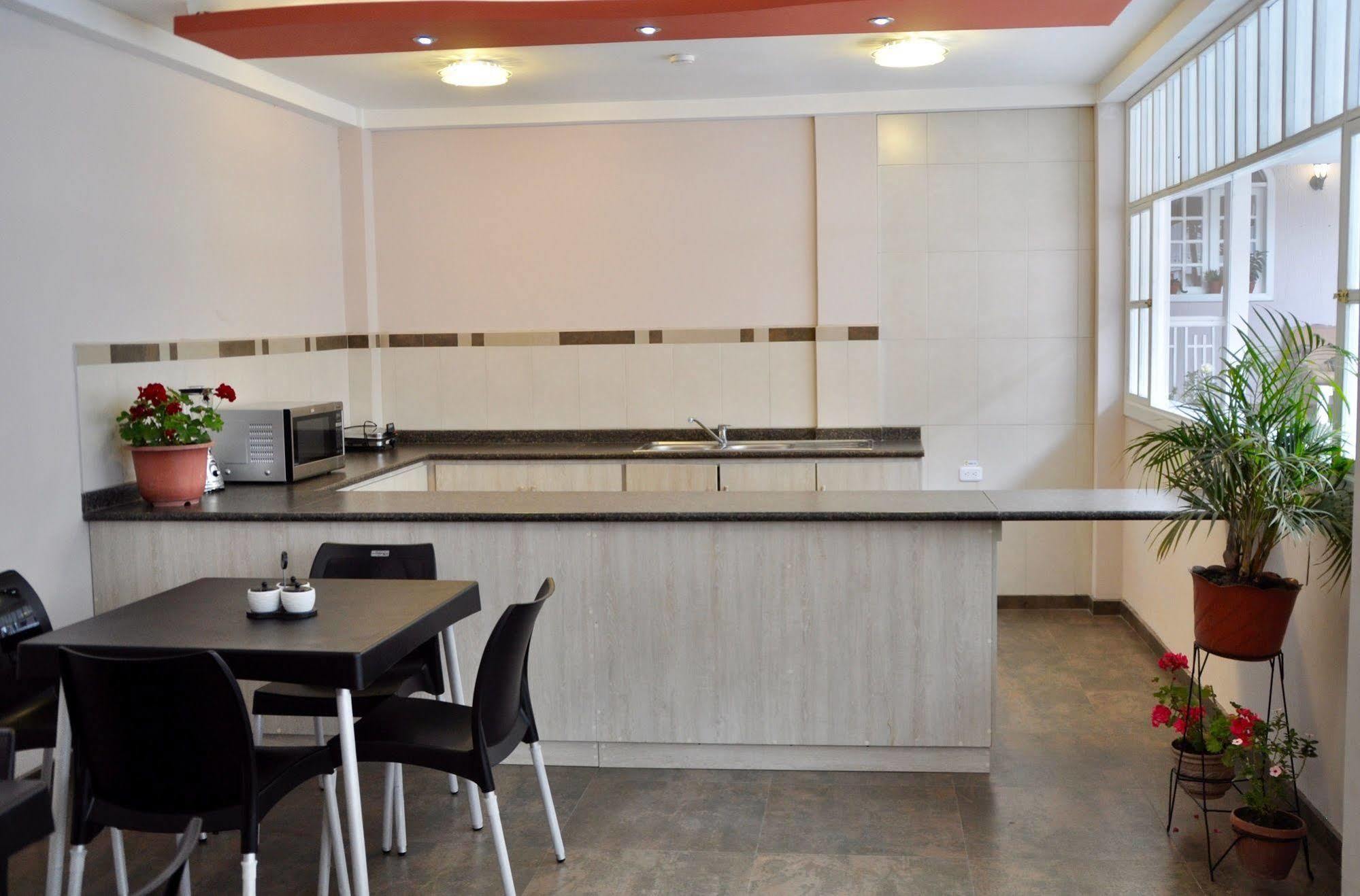 Hotel Europa Алауси Экстерьер фото