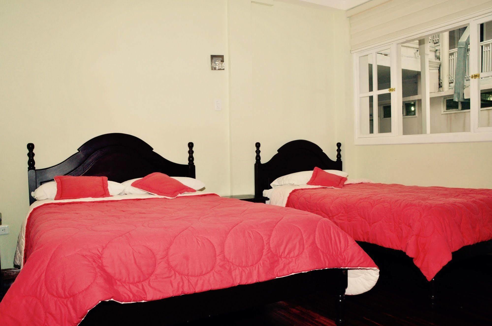 Hotel Europa Алауси Экстерьер фото